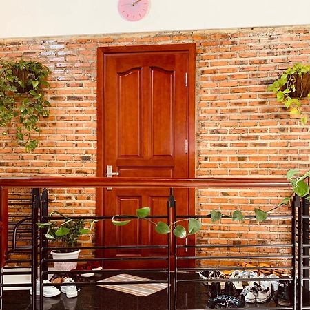 Tina Family Hotel Да Лат Екстериор снимка